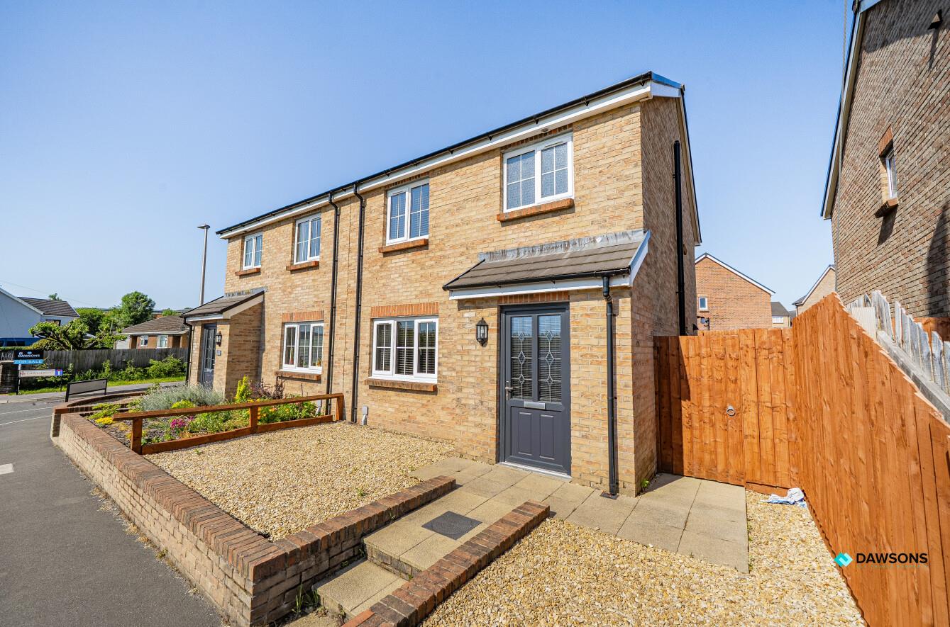 Clos Clement, Five Road, Llanelli, SA15 5YQ